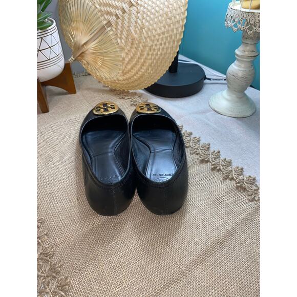 Tory Burch Ballet Flat Leather Upper size 7.5M Gold T Logo Shoes - Picture 10 of 11